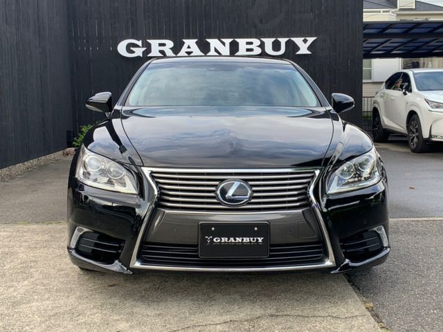 Lexus LS 2015-03 8334-12