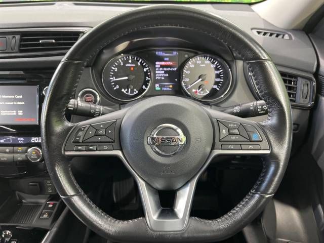 Nissan X-TRAIL 2017-09 183520-11