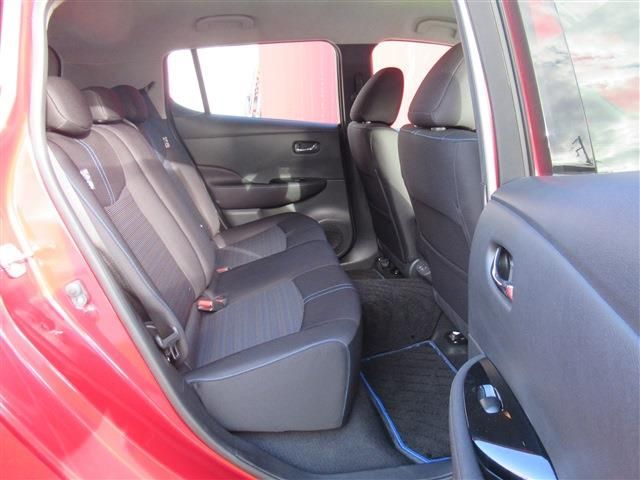 Nissan LEAF 2020-09 185683-4
