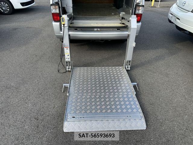 Mazda BONGO VAN 2009-06 348986-1