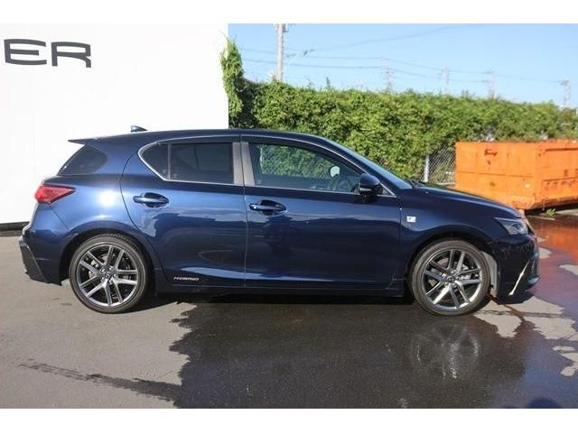 Lexus CT 2017-10 17651-2