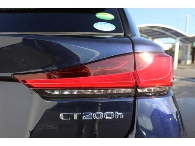 Lexus CT 2017-10 17651-6