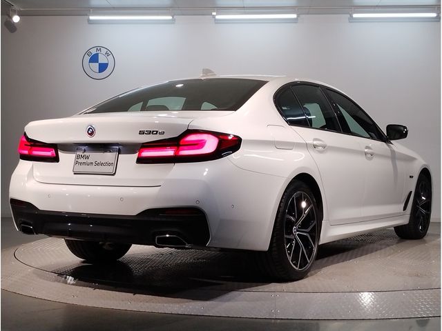 Bmw 5 SERIES 2023-01 14868-2