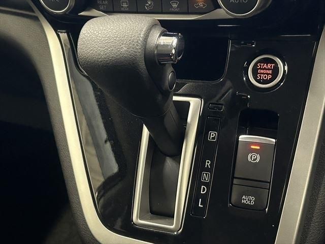 Nissan SERENA 2019-01 195000-27