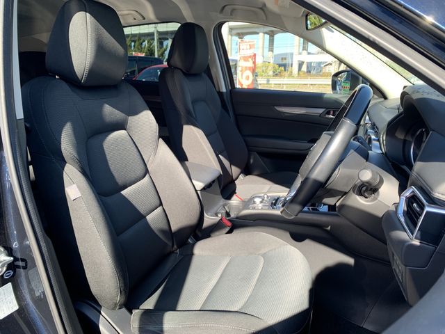 Mazda CX-5 2017-06 187684-17