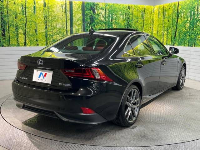 Lexus IS 2013-09 182424-17
