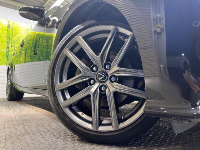 Lexus IS 2013-09 182424-13