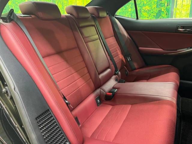 Lexus IS 2013-09 182424-9
