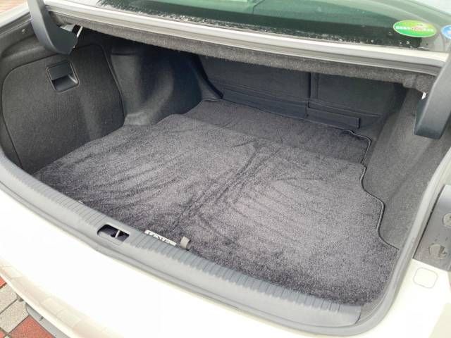 Lexus IS 2014-03 9305-10