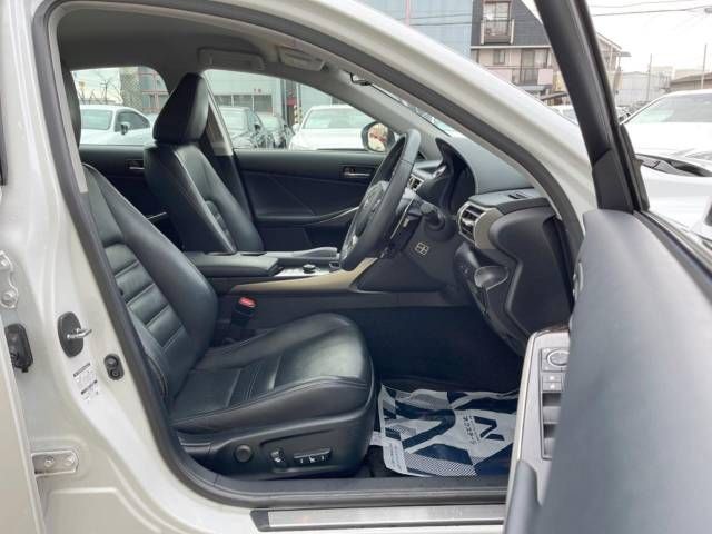 Lexus IS 2014-03 9305-8