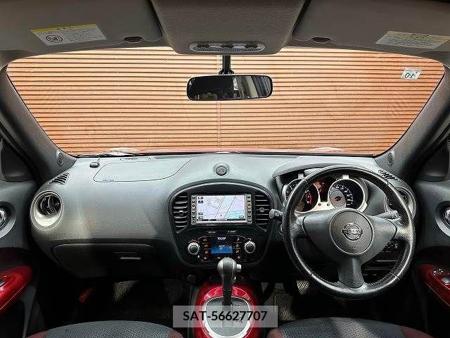 Nissan JUKE 2010-10 274026-1