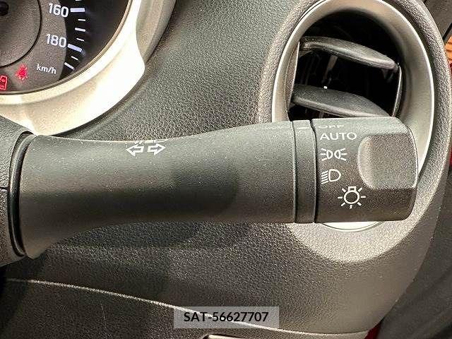 Nissan JUKE 2010-10 274026-10