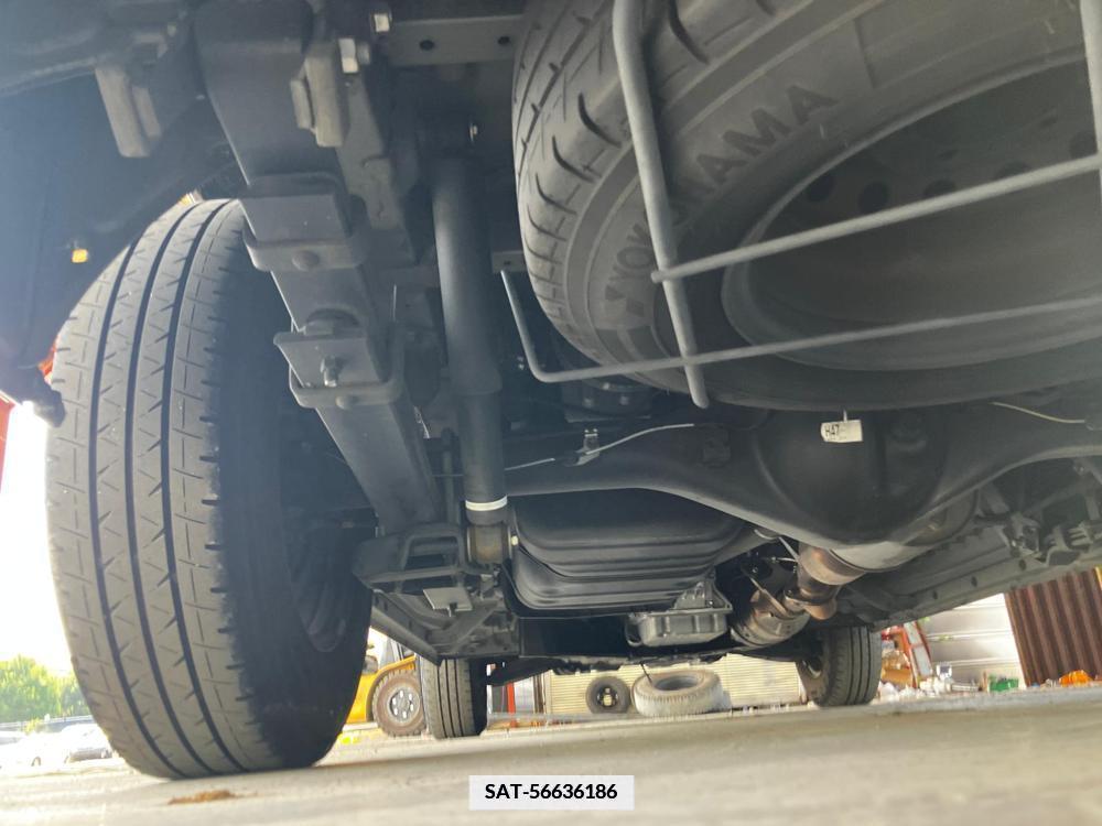 Toyota HIACE VAN 2017-06 334656-12
