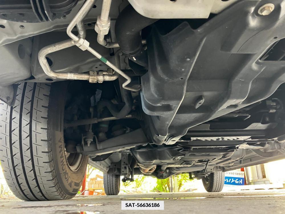Toyota HIACE VAN 2017-06 334656-13