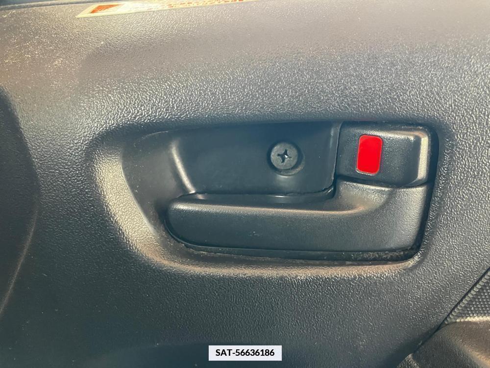 Toyota HIACE VAN 2017-06 334656-33