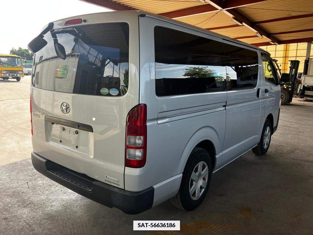 Toyota HIACE VAN 2017-06 334656-4