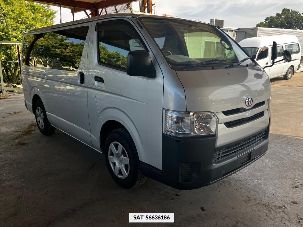 Toyota HIACE VAN 2017-06 334656-6