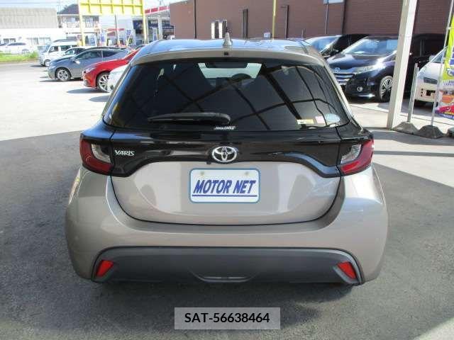 Toyota YARIS 2020-04 386279-6