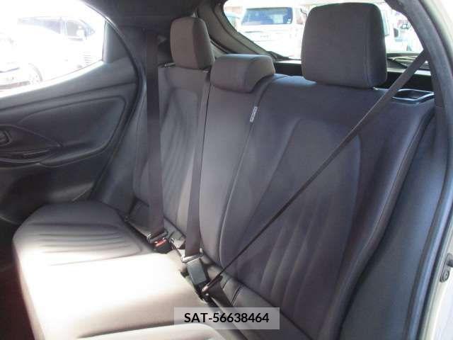 Toyota YARIS 2020-04 386279-11