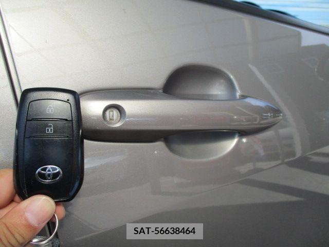 Toyota YARIS 2020-04 386279-26