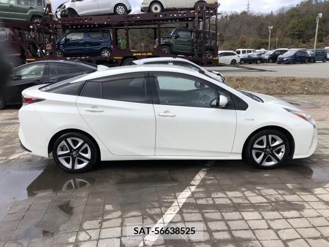 Toyota PRIUS 2017-04 222120-6