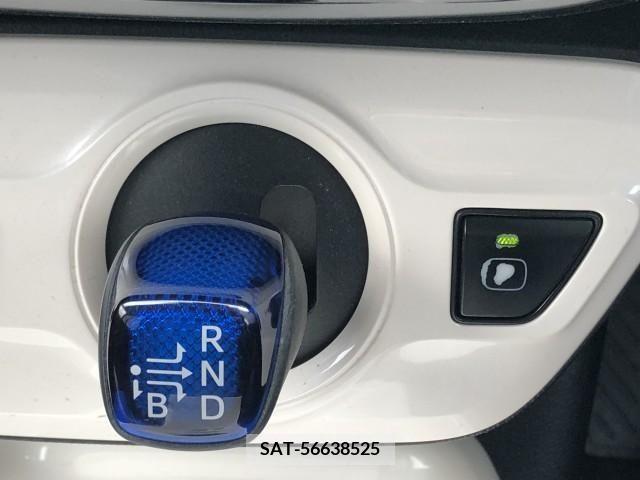 Toyota PRIUS 2017-04 222120-16