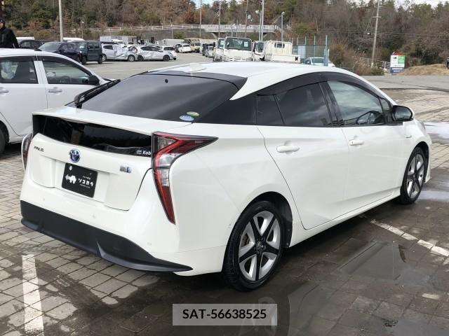 Toyota PRIUS 2017-04 222120-5