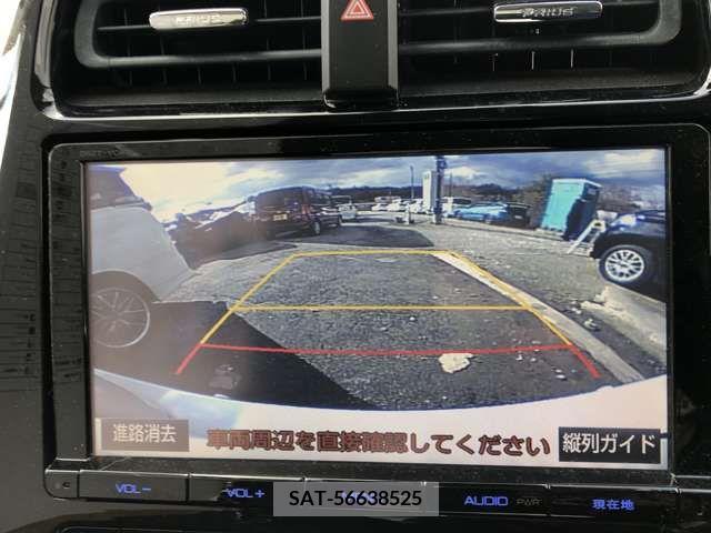 Toyota PRIUS 2017-04 222120-11