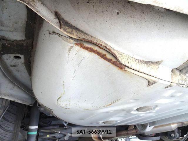 Toyota VOXY HYBRID 2016-03 370570-15
