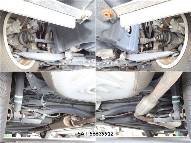 Toyota VOXY HYBRID 2016-03 370570-4