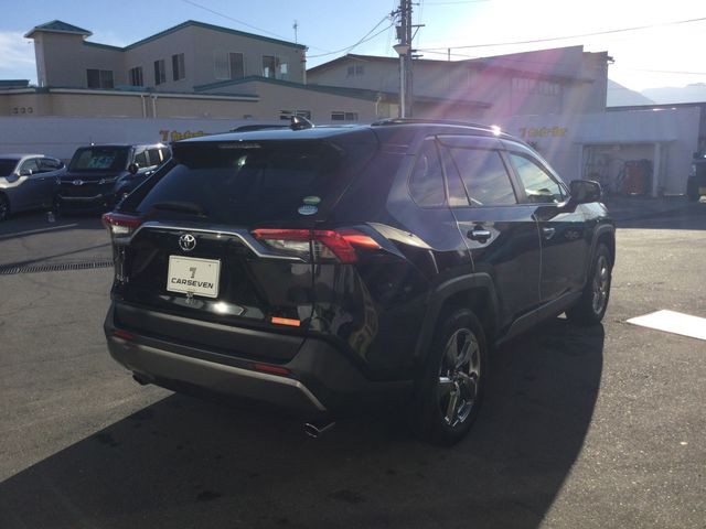 Toyota RAV4 2019-11 18447-8