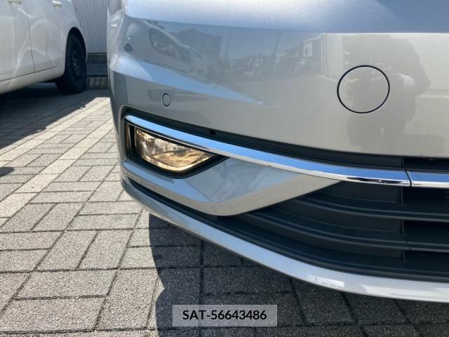 VolksWagen GOLF 2019-09 215555-11