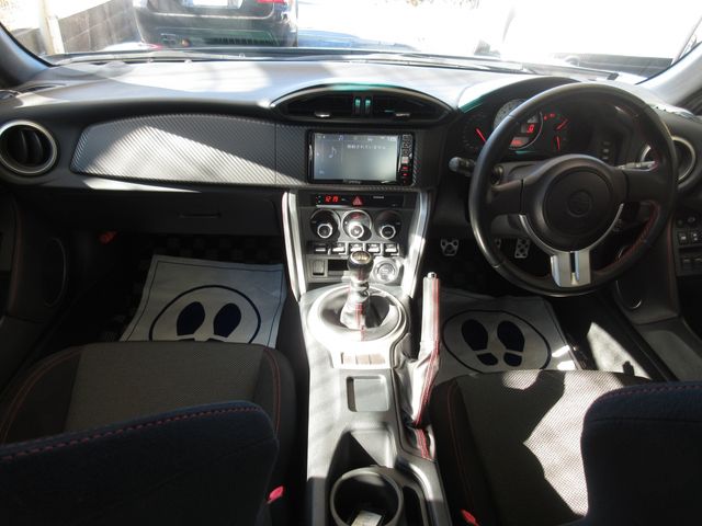 Toyota 86 2016-01 191898-12