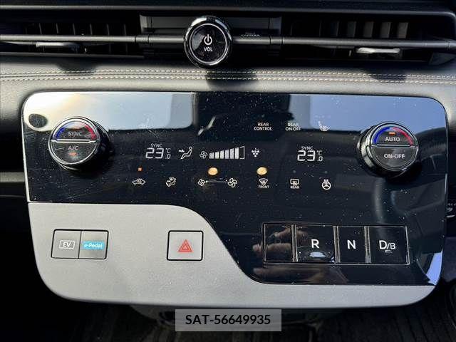 Nissan SERENA 2023-07 332967-26