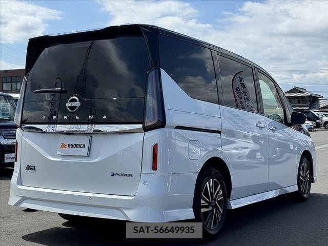 Nissan SERENA 2023-07 332967-15