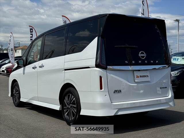 Nissan SERENA 2023-07 332967-13