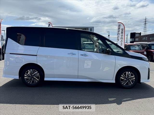 Nissan SERENA 2023-07 332967-11