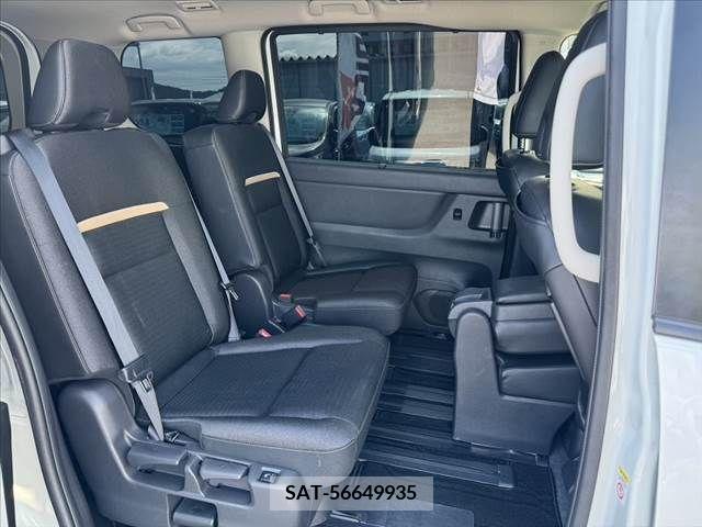 Nissan SERENA 2023-07 332967-18