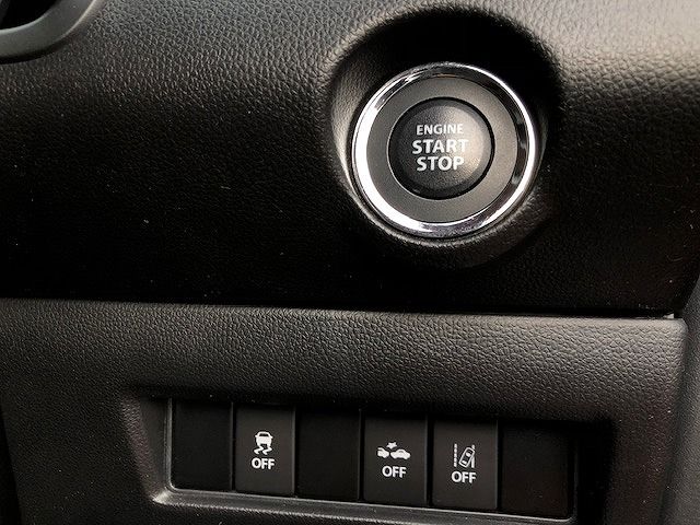 Suzuki SWIFT 2018-01 181826-5