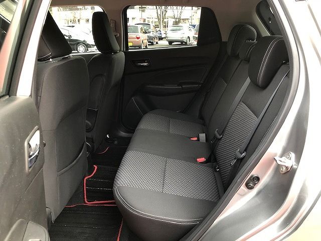 Suzuki SWIFT 2018-01 181826-12