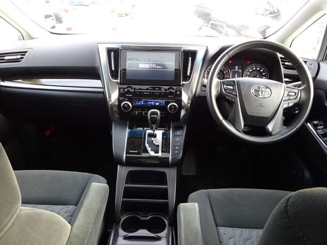 Toyota ALPHARD 2017-02 19659-1