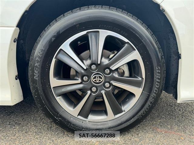 Toyota VOXY 2021-01 223815-13