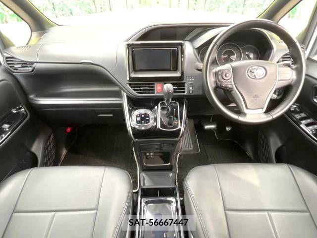 Toyota VOXY 2018-10 289202-1