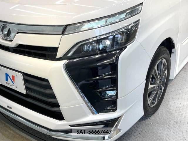 Toyota VOXY 2018-10 289202-13