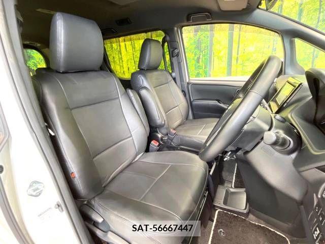 Toyota VOXY 2018-10 289202-8