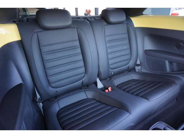 VolksWagen THE BEETLE 2015-07 5877-18