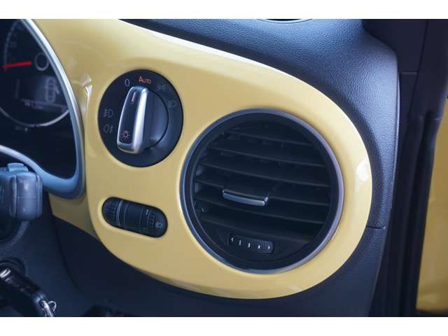 VolksWagen THE BEETLE 2015-07 5877-14