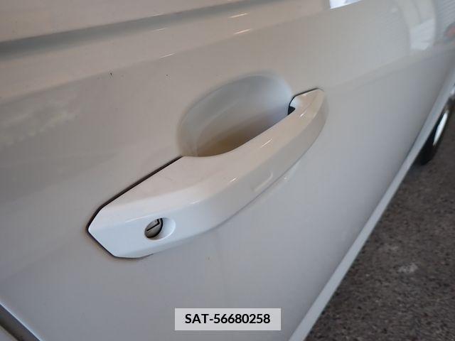 Audi A4 2019-06 348248-8