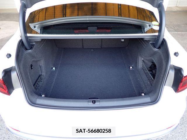 Audi A4 2019-06 348248-24