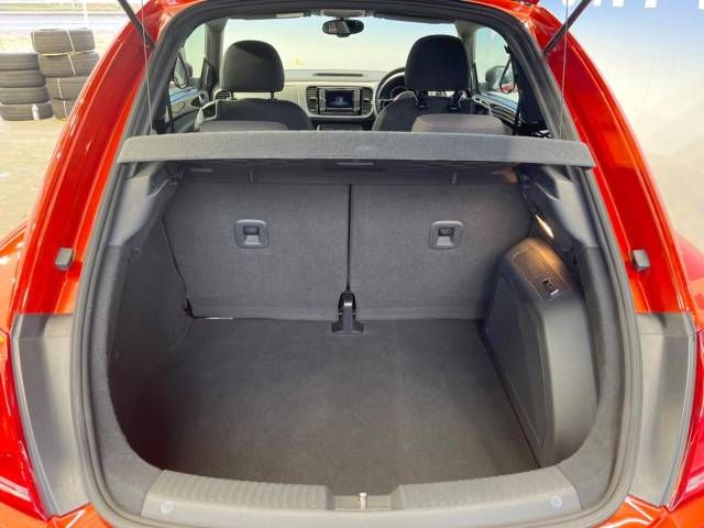 VolksWagen THE BEETLE 2015-10 195597-10